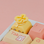 Cute Cat Shaped Artisan Keycaps, Kawaii Hand-painted Custom Keycaps for Mechanical Keyboards