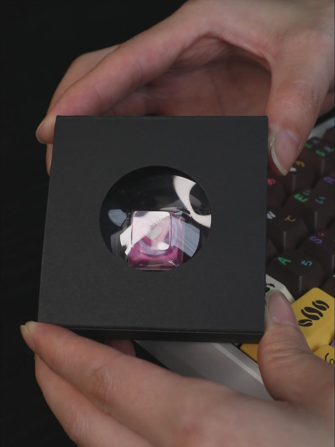 Kawaii Lace Heart Artisan Resin Keycap - Sweet Pink Lolita Style for Mechanical Keyboards