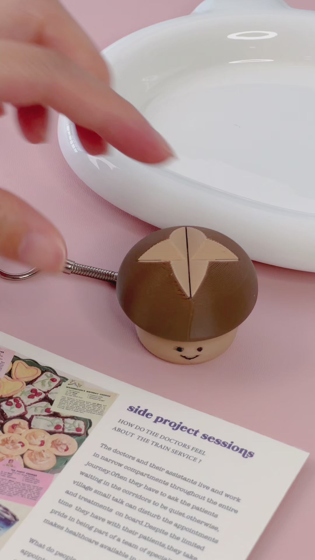 Mini Mushroom Fidget Toy Cute Fungus Shape Click Stress Relief Keychain Portable Sensory Decompression Toy
