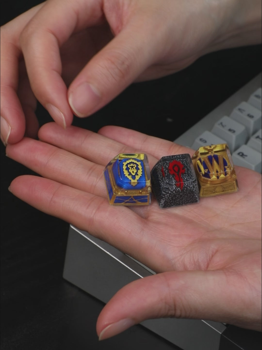World of Warcraft Alliance & Horde Artisan Resin Keycaps